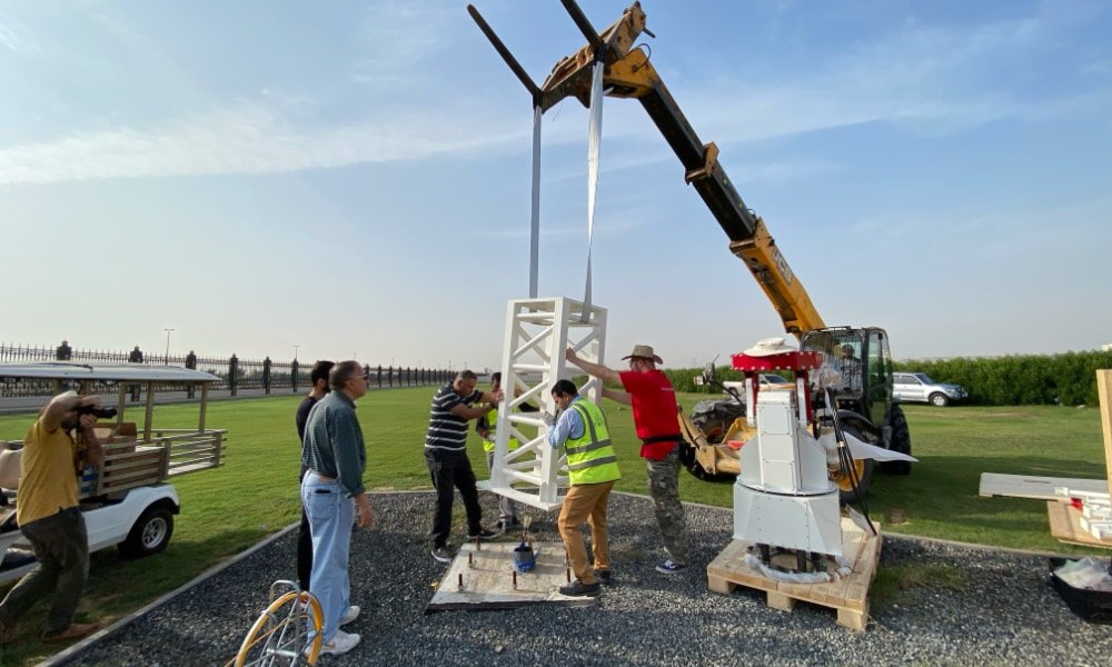 More SPIDER 500A radio telescopes installed in Sharjah Academy for Astronomy, Space Sciences & Technology: installing the C400-HEAVY pier on the concrete base