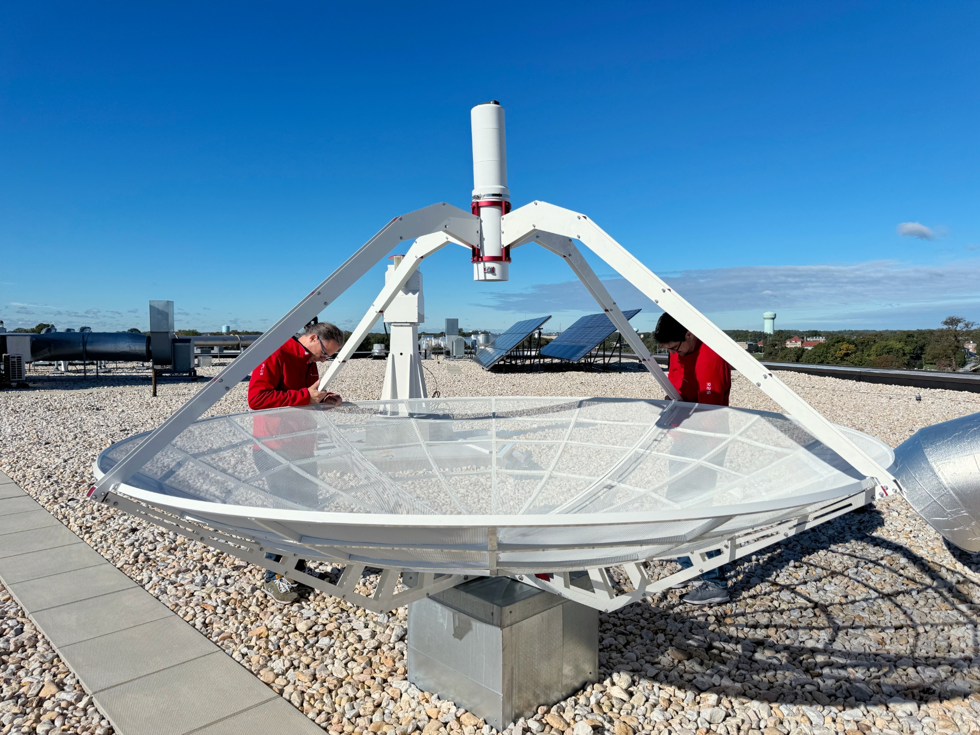 SPIDER 300A radio telescope installed at the U.S. Naval Academy, Annapolis, MD (USA)