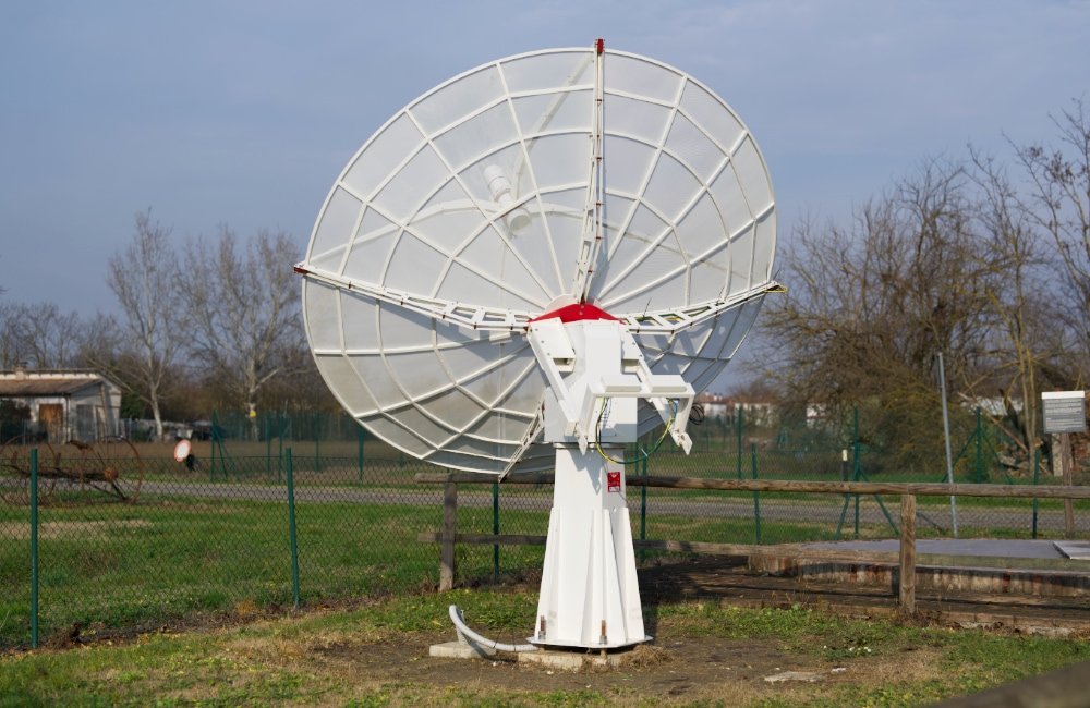 Upgraded SPIDER 300A radio telescope in Medicina radio telescopes Visitor Center: new WP-100 mount