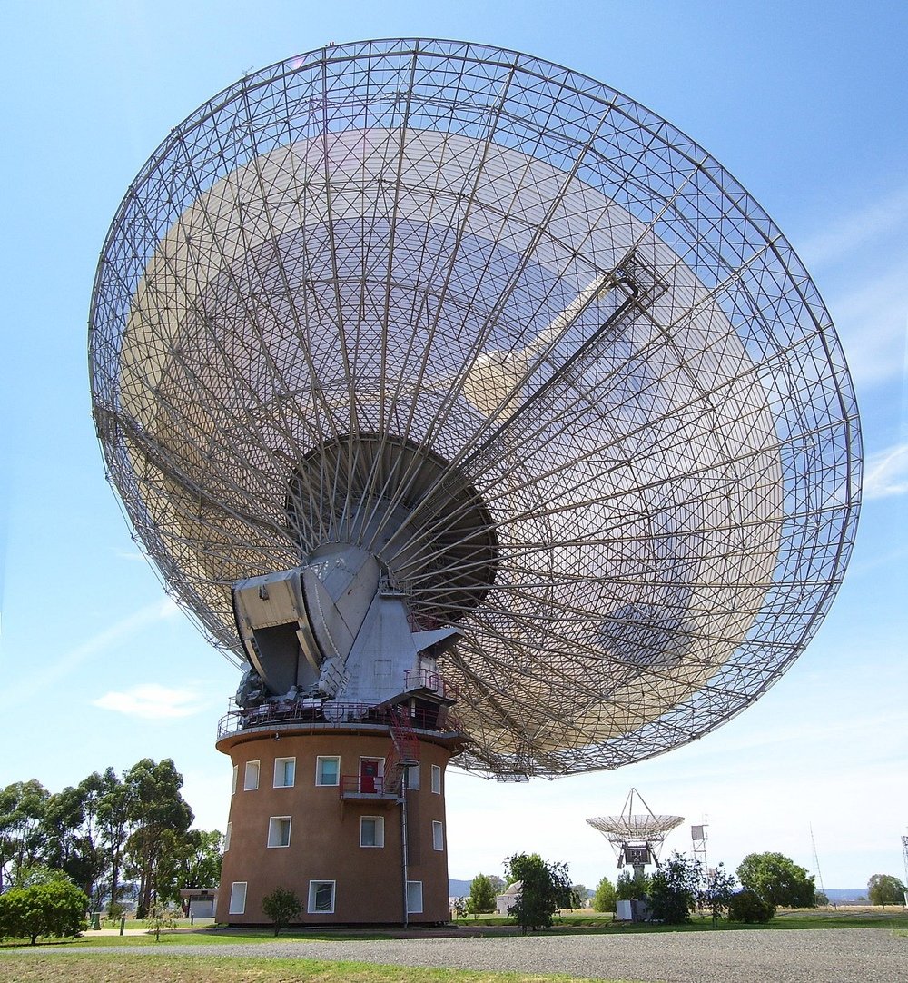 Largest radio telescopes: Parkles (Credits: Stephen West)